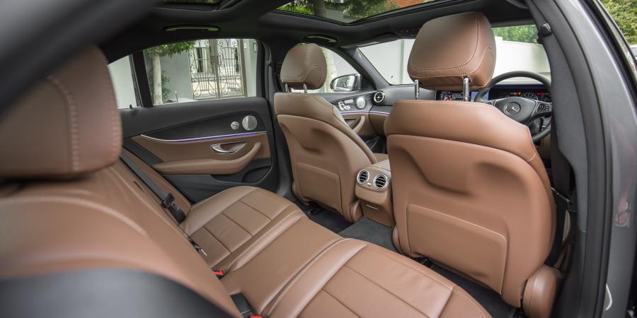 Интерьер Mercedes-Benz E300 Avantgarde Line 2016 года  (AU) (фото 8 из 23)